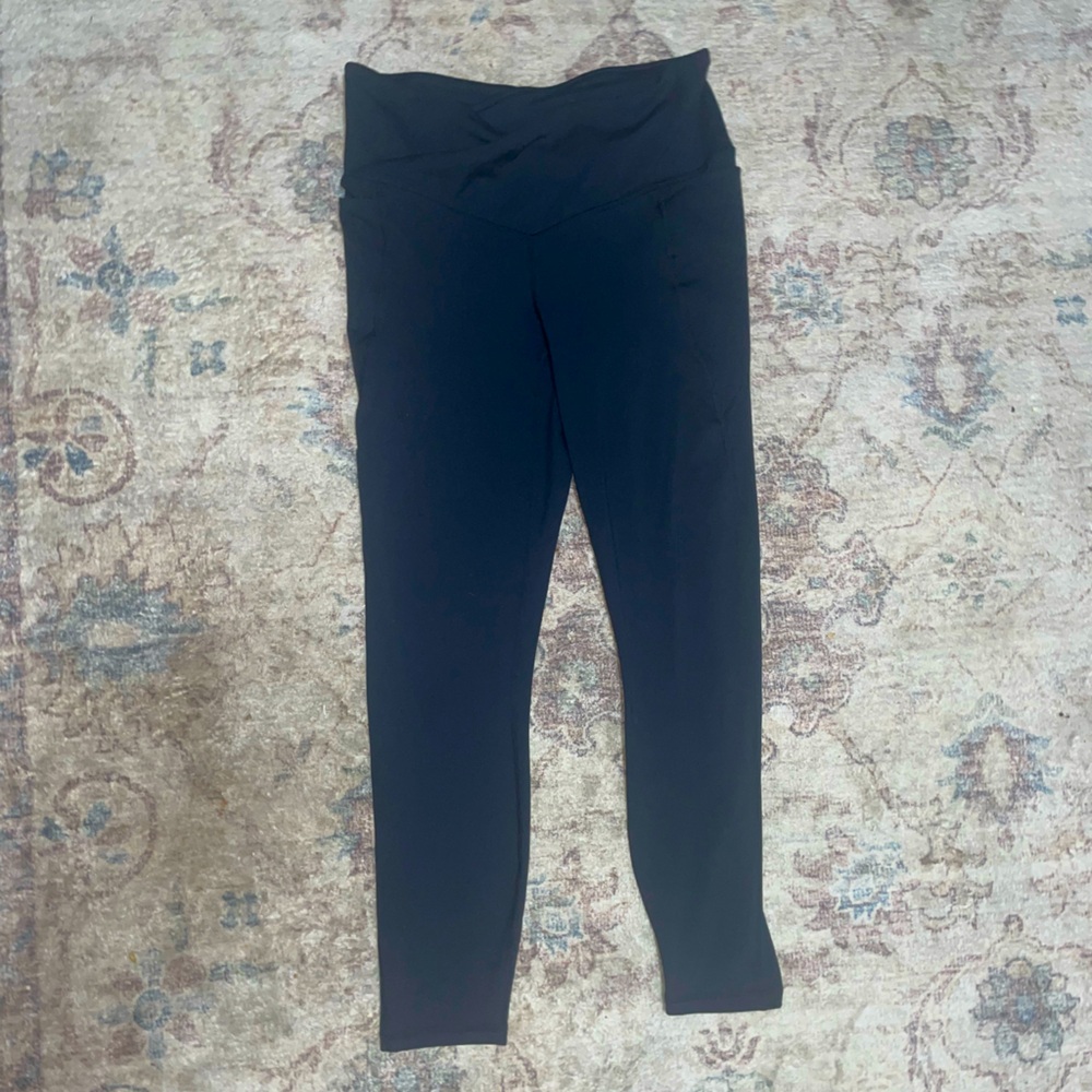 Fabletics 7/8 Powerhold Crossover Leggings Size Small
